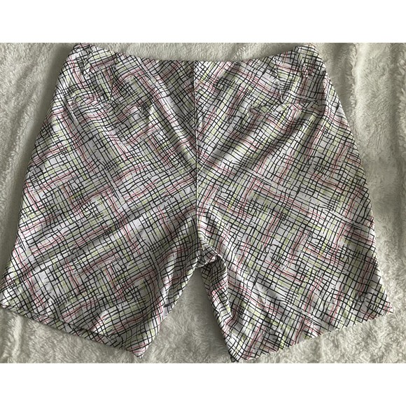 Page& Tuttle Women’s Bermuda/Golf Shorts White With Mixed Colors, Size 16. - Picture 2 of 7